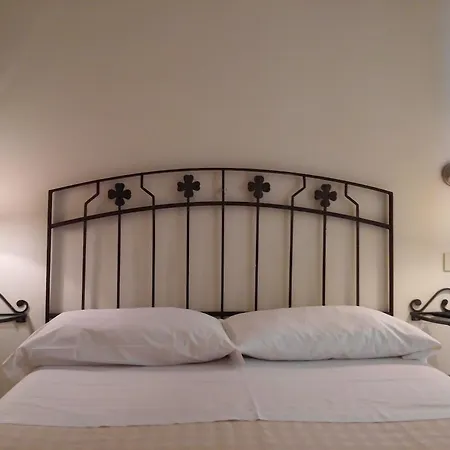 Marta Guest house Rome