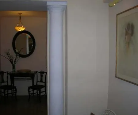 Marta Guest house